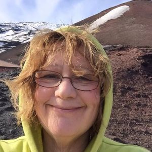 Meet your Posher, Deborah